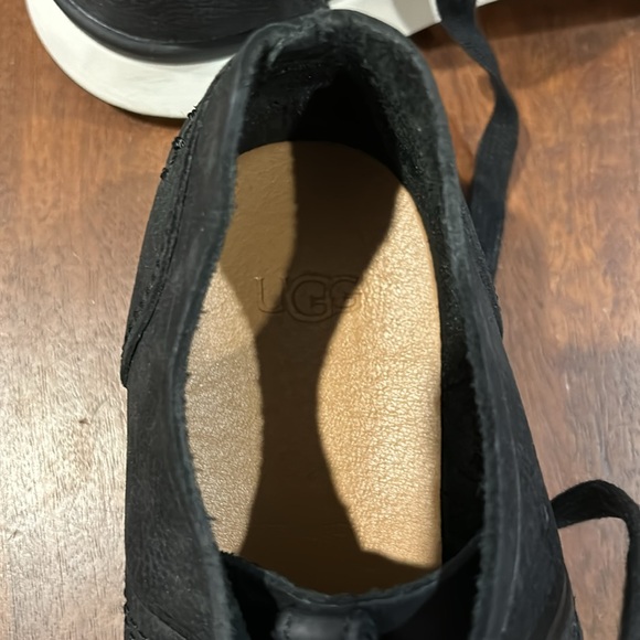 UGGS Sneakers - Picture 3 of 5